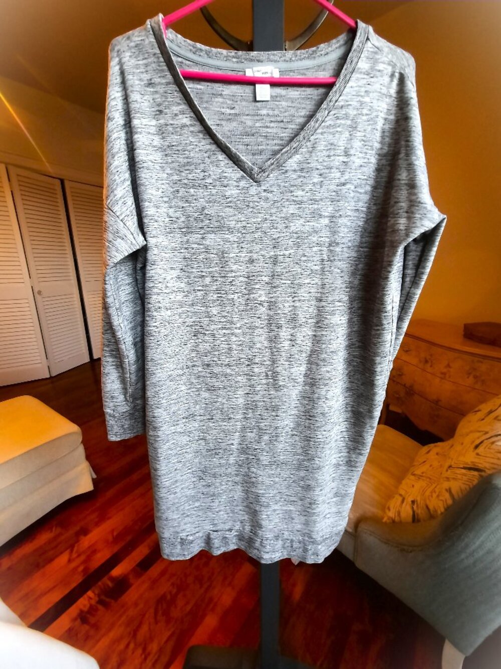 Daily Ritual Light Gray V-Neck Sweater Tunic - Picture 2 of 7
